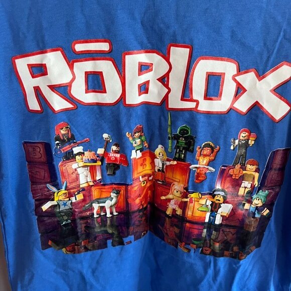 Roblox t-shirt Blue NWT Size 140 = 10 yrs - Picture 2 of 4